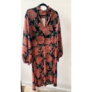 Zara velvet/poly size L dress with balloon sleeves